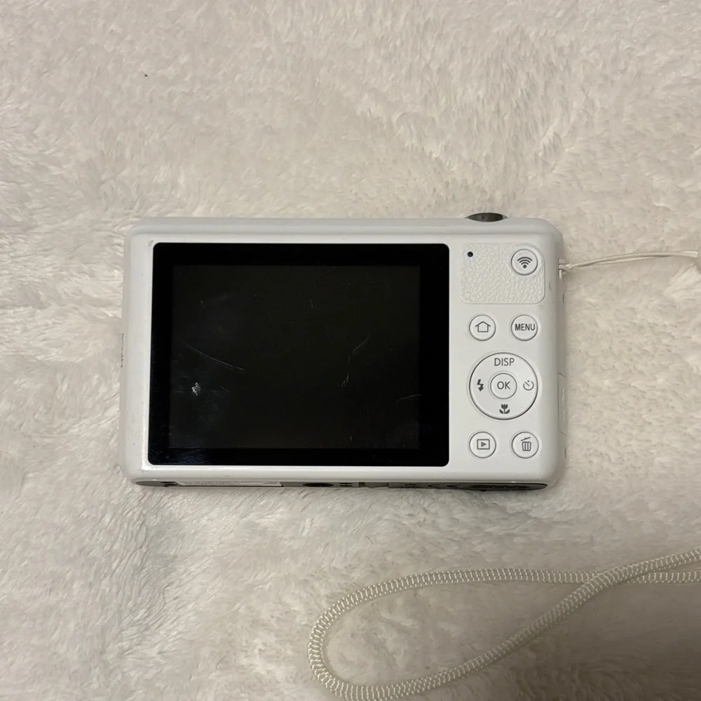 Samsung Digital Camera (16mp - White)